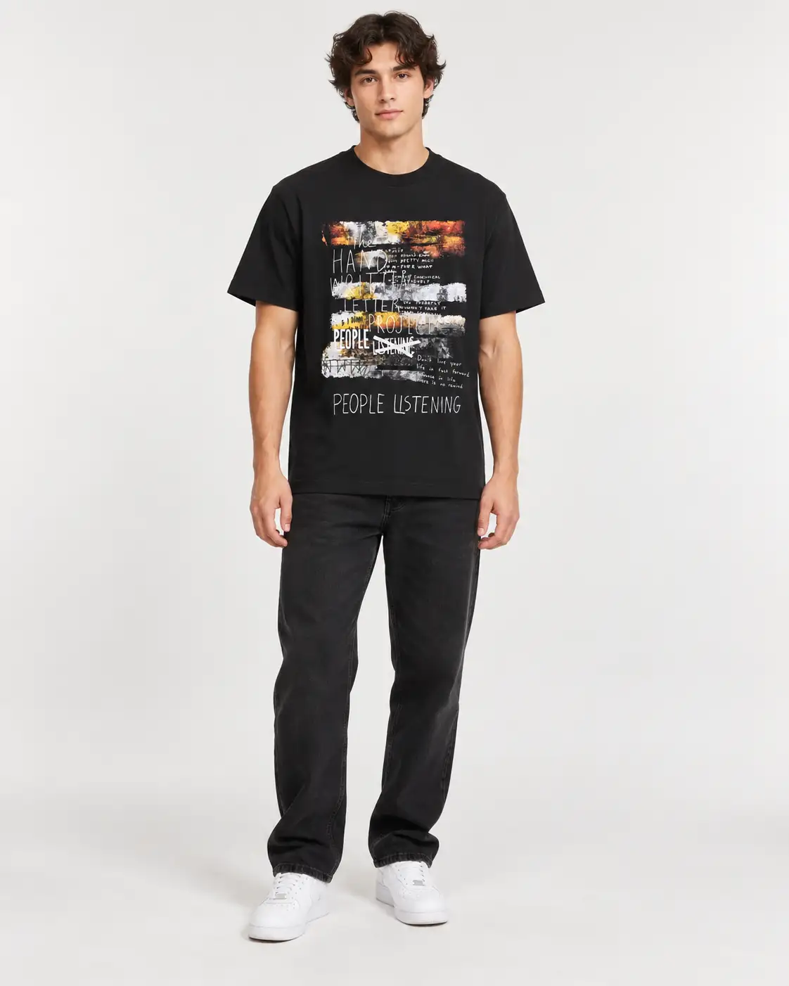 T9E People Listening Graphic T-Shirt - Image 3