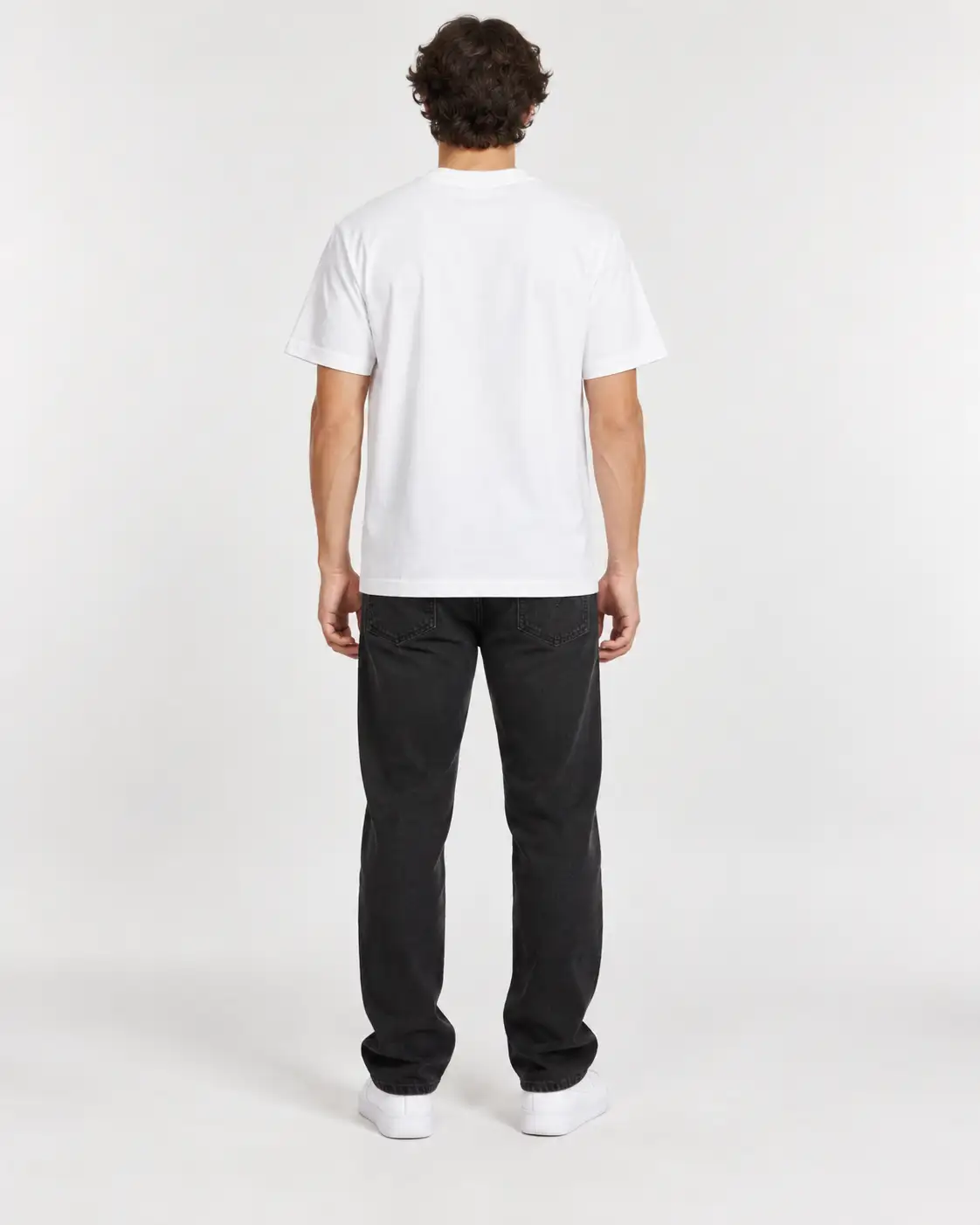 T9E People Listening Graphic T-Shirt - Image 8